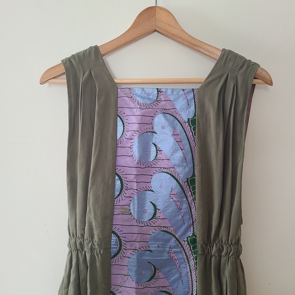 Olive and Purple Patterned Dress. Made In Montreal - Picture 2 of 8